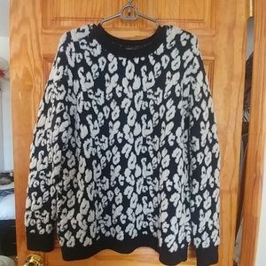 Long sleeved sweater